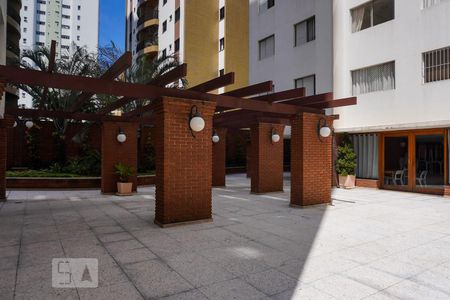 Apartamento à venda com 65m², 2 quartos e 1 vagaÁrea comum 