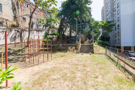 Apartamento para alugar com 45m², 2 quartos e 1 vaga Apartamento para alugar com 45m², 2 quartos e 1 vagaÁrea Comum - Playground