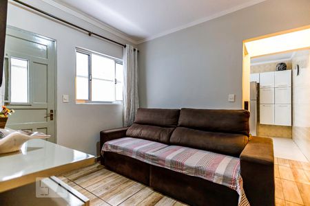 Sala de casa à venda com 6 quartos, 220m² em Vila Medeiros, São Paulo