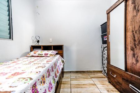 Quarto 2 de casa à venda com 6 quartos, 220m² em Vila Medeiros, São Paulo