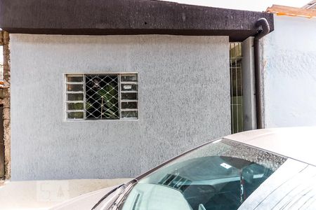 Casa à venda com 220m², 6 quartos e 2 vagasFachada 2