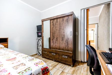 Quarto 2 de casa à venda com 6 quartos, 220m² em Vila Medeiros, São Paulo