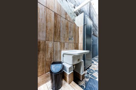 Casa à venda com 220m², 6 quartos e 2 vagasÁrea de Serviço