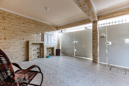 Casa à venda com 220m², 6 quartos e 2 vagasGaragem