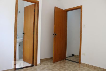 Suíte 1 de casa de condomínio para alugar com 2 quartos, 90m² em Jardim Danfer, São Paulo