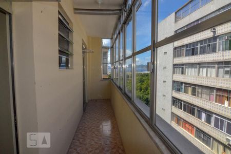 Apartamento à venda com 76m², 2 quartos e sem vaga Apartamento à venda com 76m², 2 quartos e sem vagavaranda
