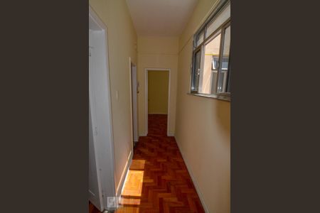 Apartamento à venda com 76m², 2 quartos e sem vaga Apartamento à venda com 76m², 2 quartos e sem vagaCorredor