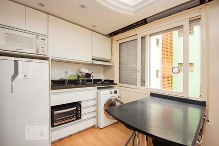 Sala / Cozinha / Lavanderia  de kitnet/studio à venda com 1 quarto, 30m² em Vila Ipiranga, Porto Alegre