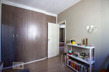 Quarto 1 - Armários de apartamento para alugar com 2 quartos, 50m² em Ponte de São João, Jundiaí