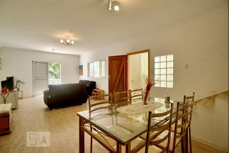 Sala de casa à venda com 3 quartos, 189m² em Vila Ipojuca, São Paulo