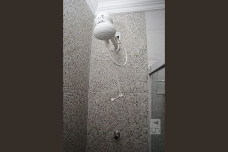 Banheiro de kitnet/studio para alugar com 1 quarto, 20m² em Tijuca, Rio de Janeiro