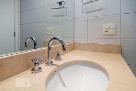 Apartamento à venda com 147m², 3 quartos e 2 vagasBanheiro Suíte 1