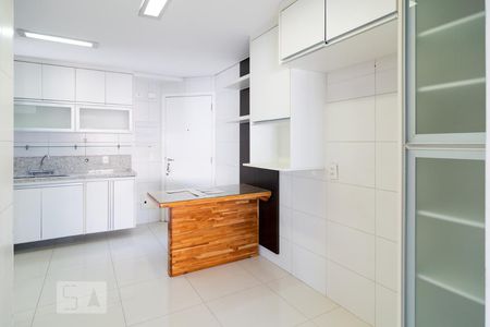Apartamento à venda com 147m², 3 quartos e 2 vagasCozinha