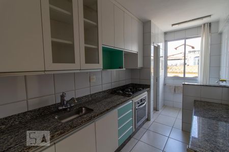 Cozinha de apartamento para alugar com 2 quartos, 120m² em Sagrada Família, Belo Horizonte