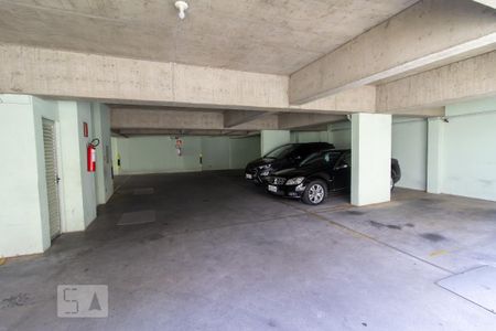 Garagem de apartamento para alugar com 2 quartos, 120m² em Sagrada Família, Belo Horizonte