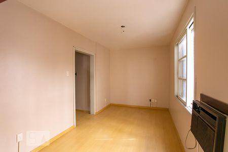 Sala de apartamento à venda com 2 quartos, 68m² em Partenon, Porto Alegre