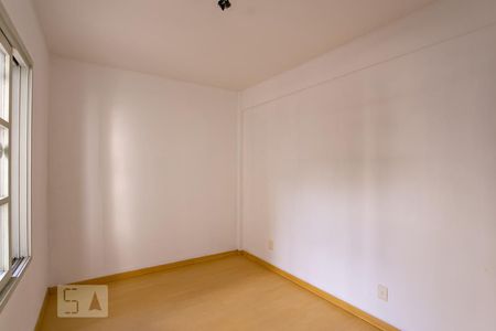 Sala de apartamento à venda com 2 quartos, 68m² em Partenon, Porto Alegre