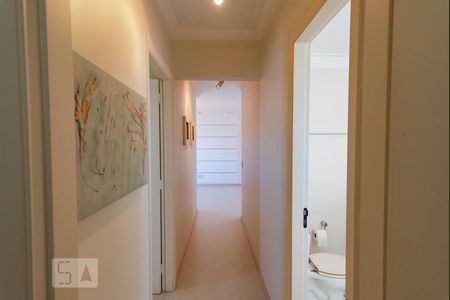 Apartamento à venda com 77m², 2 quartos e 2 vagas Apartamento à venda com 77m², 2 quartos e 2 vagasCorredor