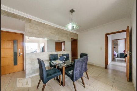 Sala de apartamento à venda com 3 quartos, 110m² em Vila Itapura, Campinas