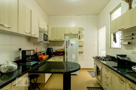 Apartamento para alugar com 85m², 2 quartos e 1 vagaCozinha