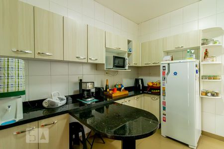 Apartamento para alugar com 85m², 2 quartos e 1 vagaCozinha