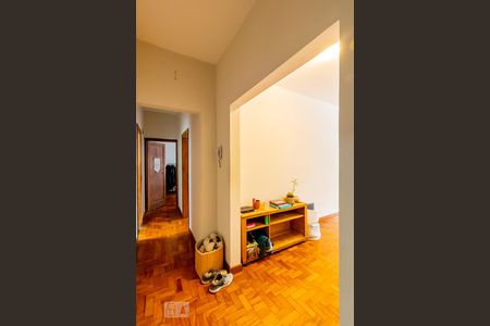 Apartamento para alugar com 85m², 2 quartos e 1 vagaCorredor