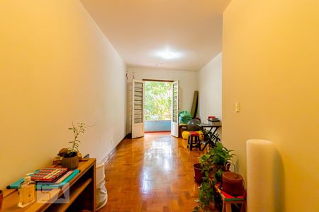Apartamento para alugar com 85m², 2 quartos e 1 vagaSala
