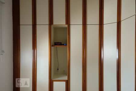 Casa de condomínio à venda com 96m², 4 quartos e 1 vagaQuarto