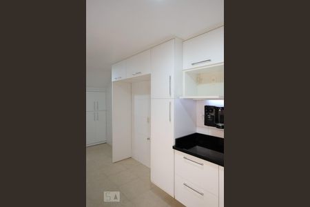 Casa de condomínio à venda com 96m², 4 quartos e 1 vagaCozinha