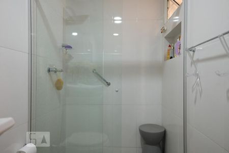 Casa de condomínio à venda com 96m², 4 quartos e 1 vagaBanheiro