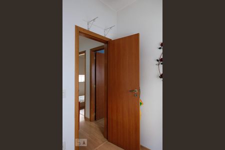 Casa de condomínio à venda com 96m², 4 quartos e 1 vagaQuarto