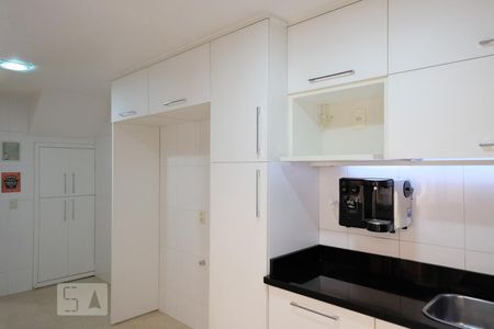 Casa de condomínio à venda com 96m², 4 quartos e 1 vagaCozinha