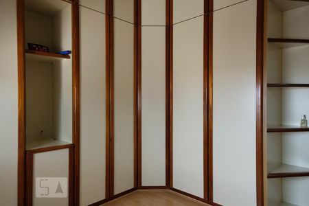 Casa de condomínio à venda com 96m², 4 quartos e 1 vagaQuarto