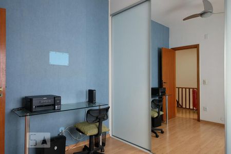 Casa de condomínio à venda com 96m², 4 quartos e 1 vagaQuarto