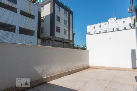 Varanda da sala de apartamento para alugar com 1 quarto, 60m² em Buritis, Belo Horizonte