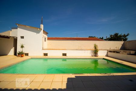 Casa à venda com 900m², 3 quartos e 8 vagasPiscina