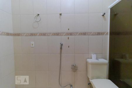 Casa à venda com 900m², 3 quartos e 8 vagasBanheiro da Suíte