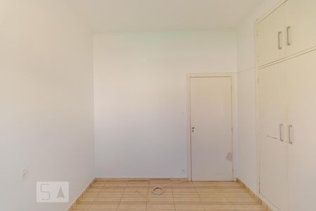 Casa à venda com 900m², 3 quartos e 8 vagasQuarto 01