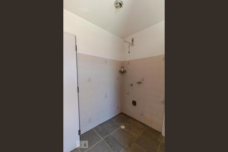 Casa à venda com 900m², 3 quartos e 8 vagasVestiário