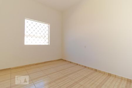 Casa à venda com 900m², 3 quartos e 8 vagasQuarto 01