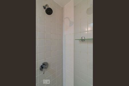 Apartamento para alugar com 57m², 1 quarto e 1 vaga Apartamento para alugar com 57m², 1 quarto e 1 vagaChuveiro