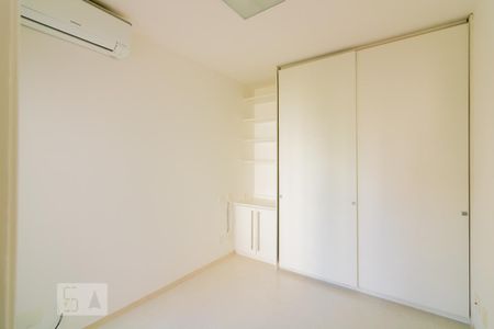 Quarto de apartamento à venda com 1 quarto, 45m² em Vila Nova Conceição, São Paulo
