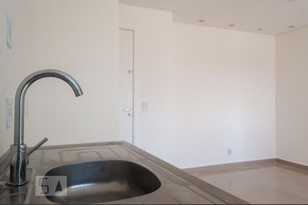 Sala/Cozinha de apartamento para alugar com 2 quartos, 45m² em Quinta da Paineira, São Paulo