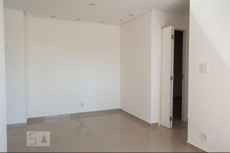 Sala/Cozinha de apartamento para alugar com 2 quartos, 45m² em Quinta da Paineira, São Paulo
