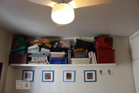 Apartamento para alugar com 120m², 3 quartos e 3 vagasQuarto 2 - prateleira