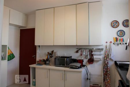 Apartamento para alugar com 120m², 3 quartos e 3 vagasCozinha