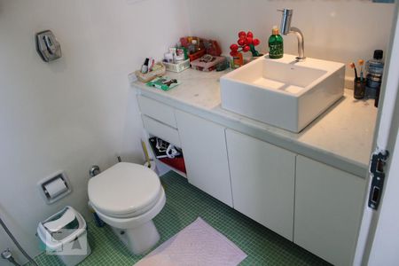 Apartamento para alugar com 120m², 3 quartos e 3 vagasBanheiro da suíte