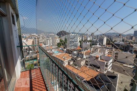 Apartamento à venda com 106m², 2 quartos e 1 vaga Apartamento à venda com 106m², 2 quartos e 1 vagaVista do Quarto