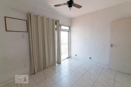 Apartamento à venda com 106m², 2 quartos e 1 vaga Apartamento à venda com 106m², 2 quartos e 1 vagaQuarto