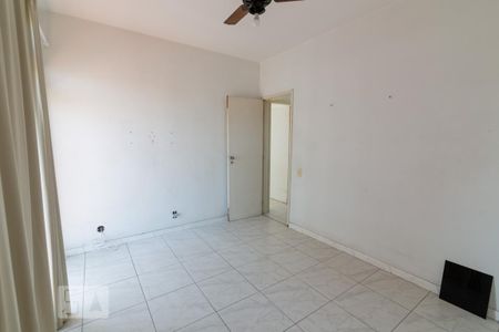 Apartamento à venda com 106m², 2 quartos e 1 vaga Apartamento à venda com 106m², 2 quartos e 1 vagaQuarto